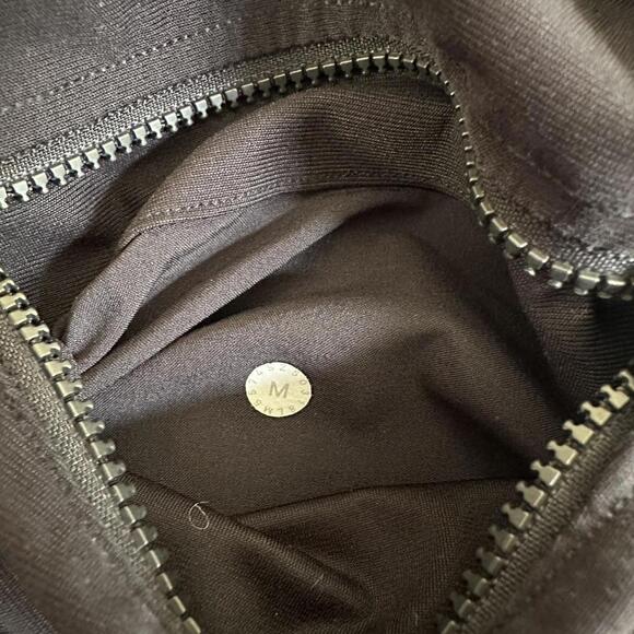 Men’s lululemon joggers - Picture 4 of 4